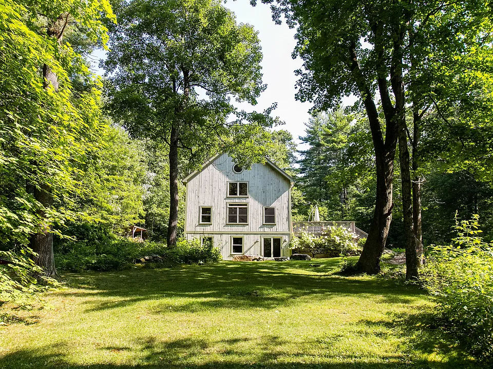 80 Mount Hunger Rd