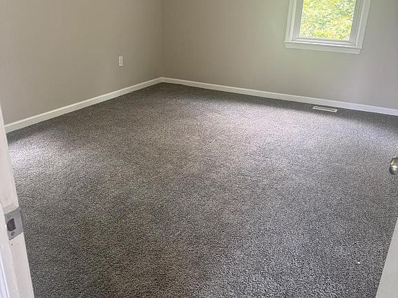 4th image of 408 Cherry Hill Rd