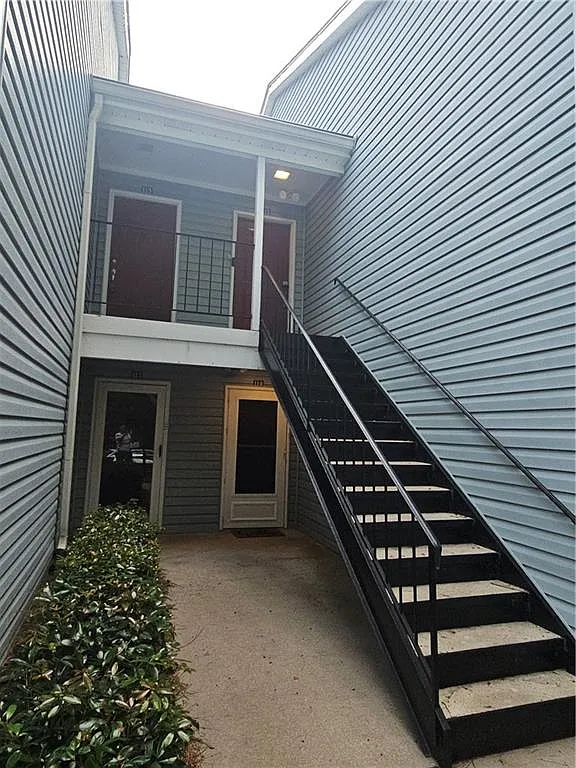 2 bed, 2.0 bath, 1347 sqft, $2,000 — Photo 4