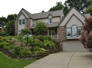 2528 Lindenwood Dr, Wexford, PA