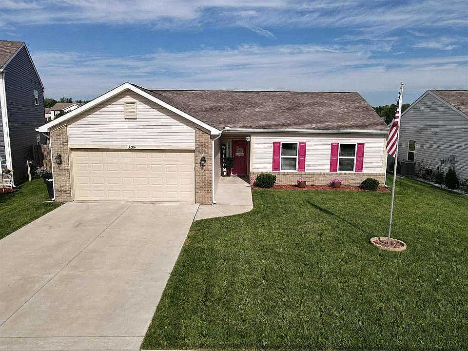 1st image of 3204 Tanager Dr