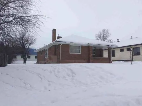 823 Summit St, Evanston, WY 82930