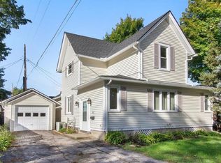 113 McKinley St, Chelsea, MI 48118