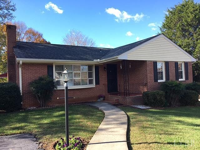 1st image of 1209 Dandridge Dr