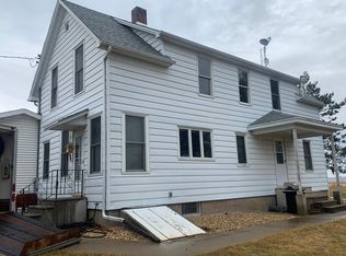 16097 Balltown Rd, Sherrill, IA 52073