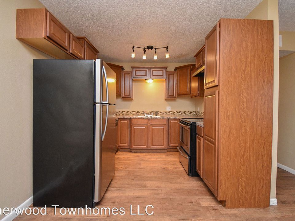 1st image of 603 Sherwood Dr APT B