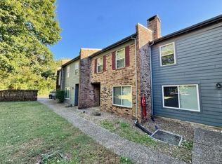 280 S Hill Ave #B101, Fayetteville, AR 72701