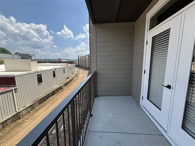 District on the Etowah Apartments — Photo 1237