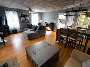 89 Miner Rd #A, Saunderstown, RI 02874