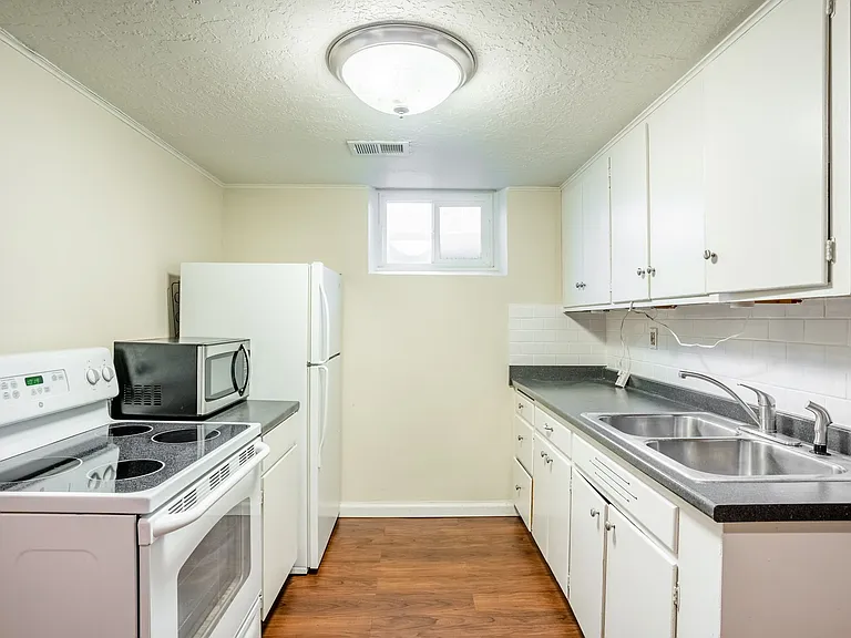 542 N 150 E — Photo 14