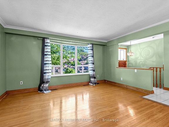 5th image of 91 Spenvalley Dr