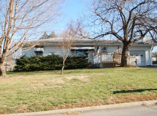 5369 NE 9th St, Des Moines, IA 50313