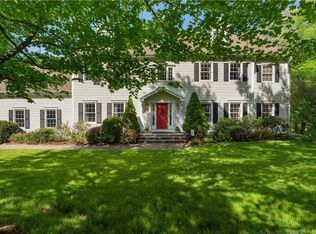 146 Tupelo Ln, Guilford, CT 06437