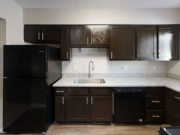 Eagle Creek by Spark Living — Photo 20