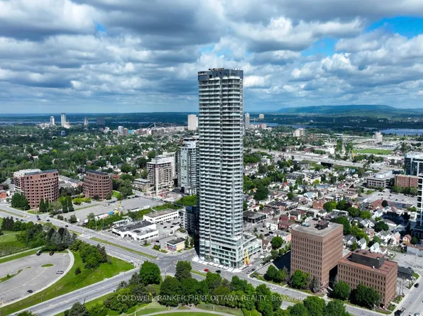 805 Carling Ave, Ottawa, ON