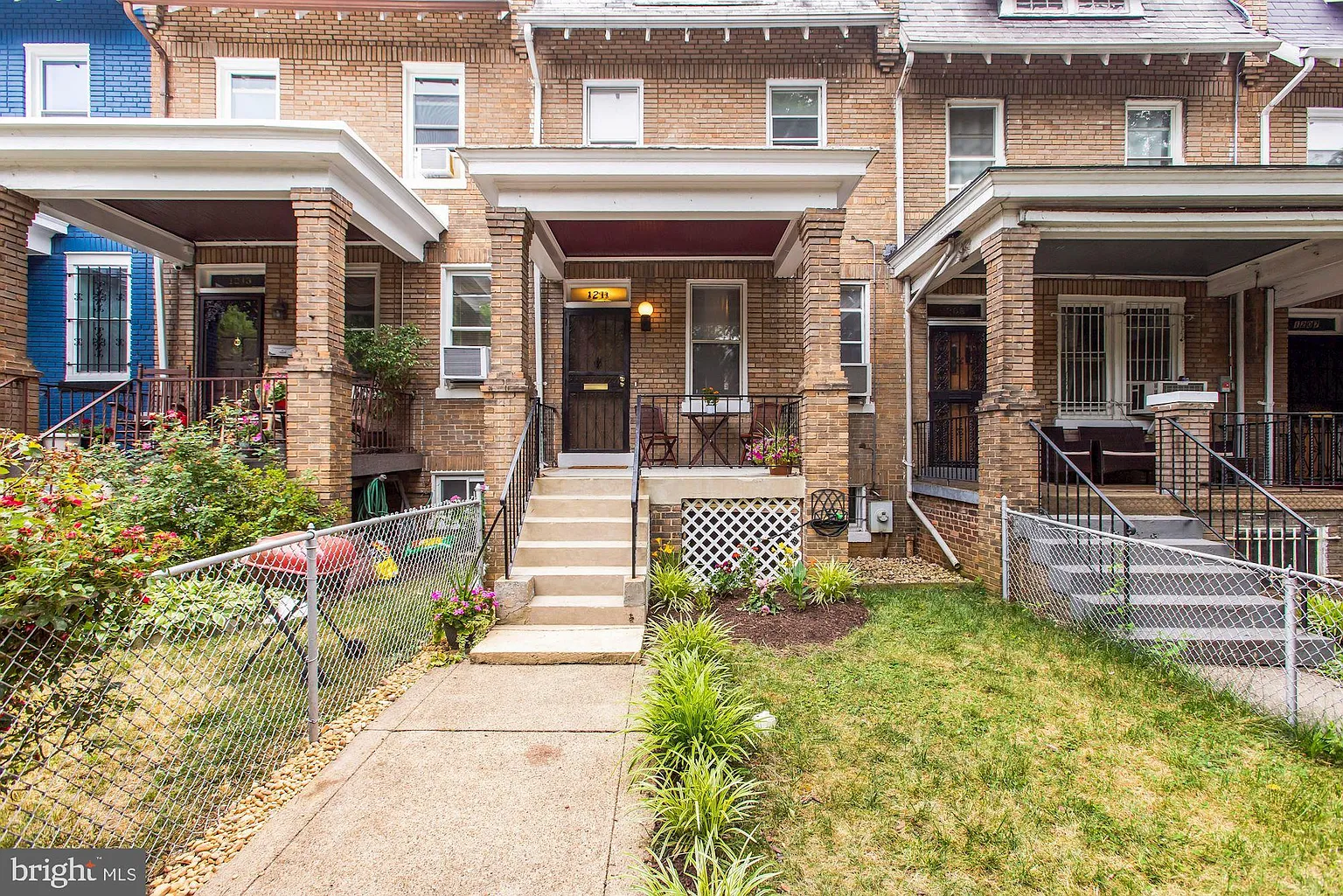 1211 Trinidad Ave NE photo 1