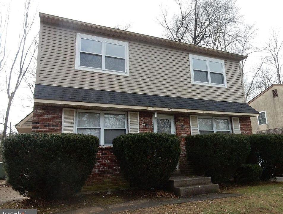 Front of House, Private Entrance