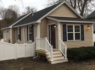 1 Oak Ave, North Andover, MA 01845