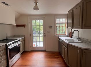 151 Plymouth St #A, Halifax, MA 02338