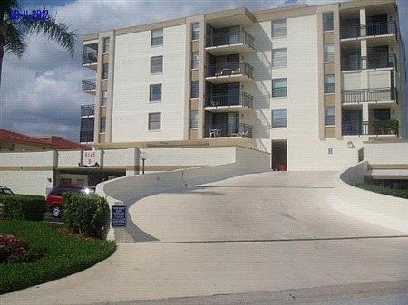 2nd image of 6145 Sun Blvd APT 105