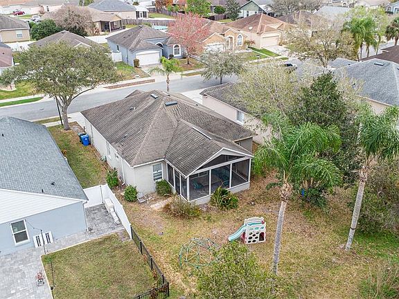 3rd image of 1702 Riveredge Rd