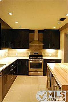 3rd image of 10444 Silverock Dr