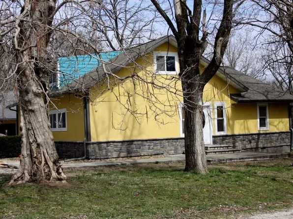 500 E Cherry St, Rich Hill, MO 64779