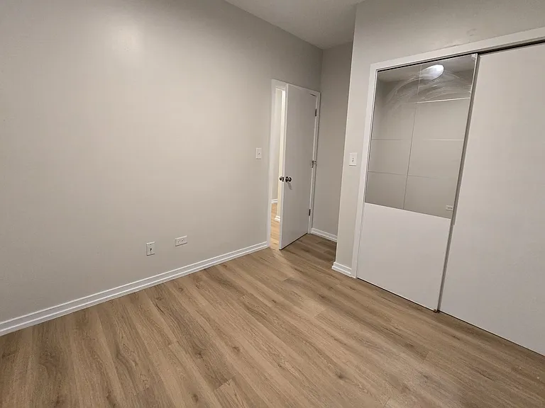 5051 N Kenmore Ave — Photo 20