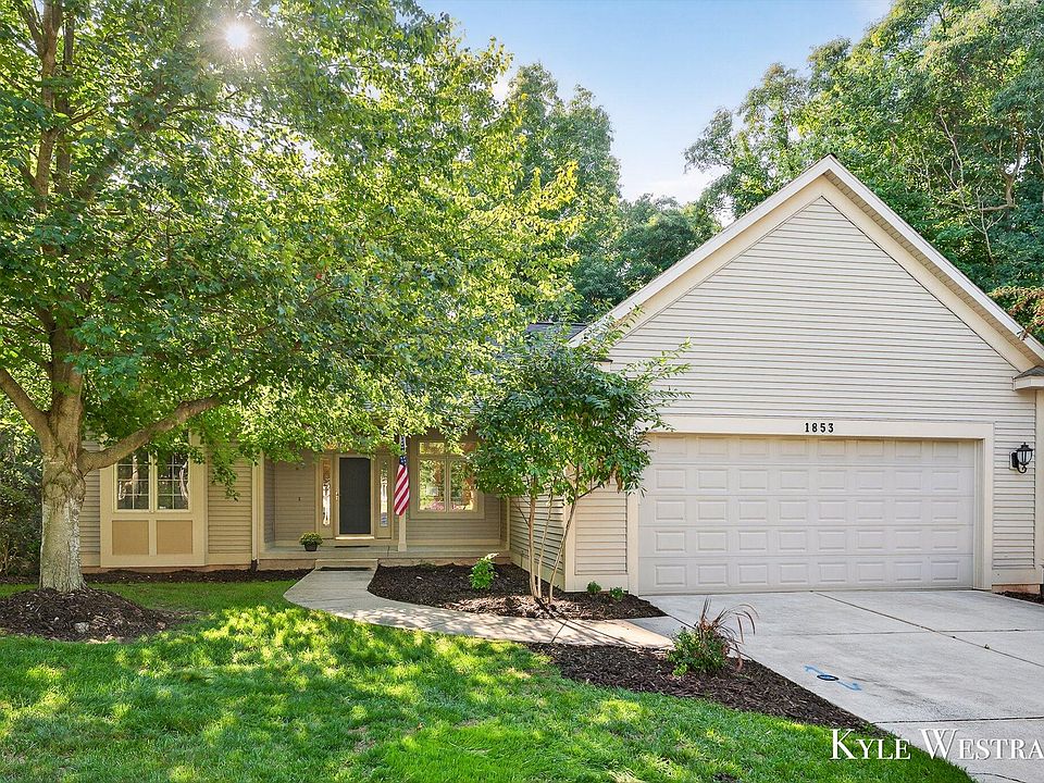 1853 Trillium Cir NW, Grand Rapids, MI 49504 | MLS #25045306 | Zillow