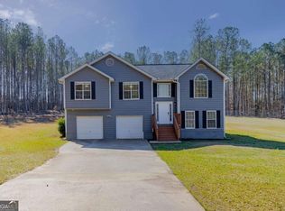 1004 Hamilton Dr, Locust Grove, GA 30248