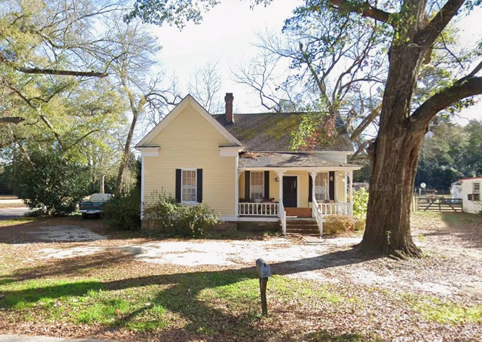 2 bed, 1080 sqft, $1,100 — Photo 1