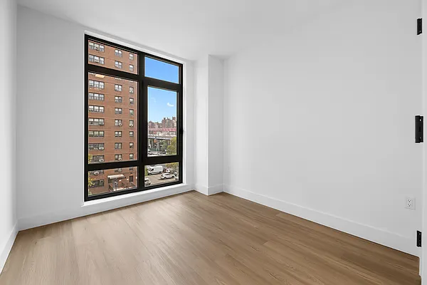 Rented by REAL New York | media 18