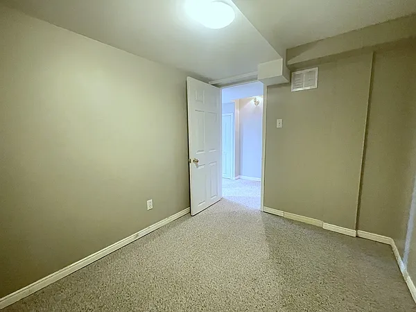 302 Livingstone St W #B — Photo 16