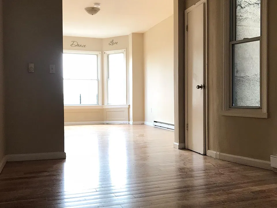 79 Jay St #3