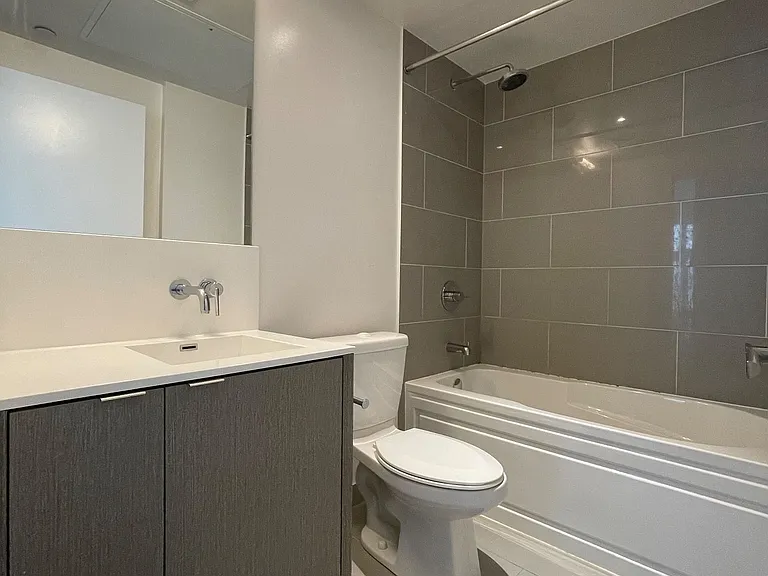 88 Harbour St #4802 — Photo 6