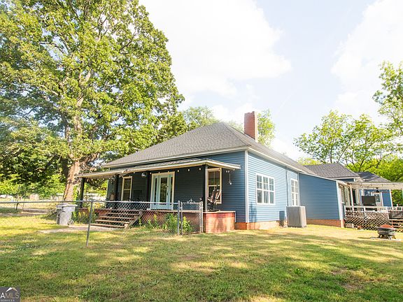 3rd image of 215 Brown Springs Rd