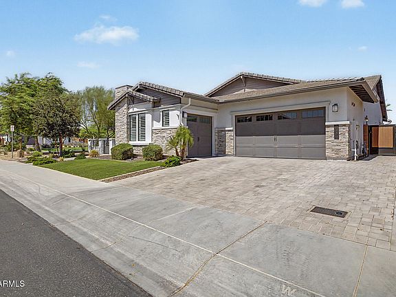 4th image of 24437 N 94TH Avenue