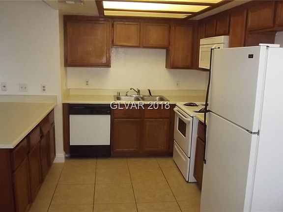 5th image of 1600 Burningwood Ln Unit 102
