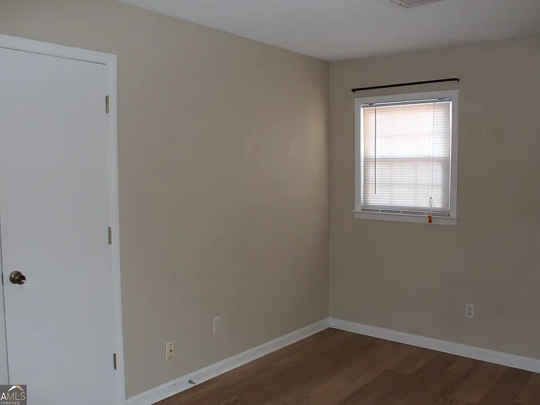 128 Sandy Way — Photo 14