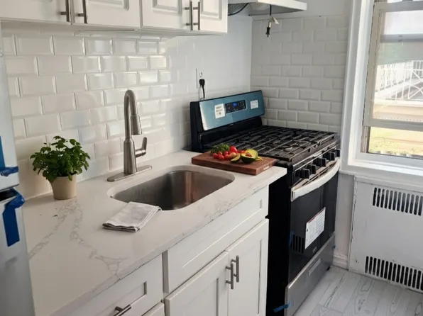 84-49 168th Street image 3 of 6