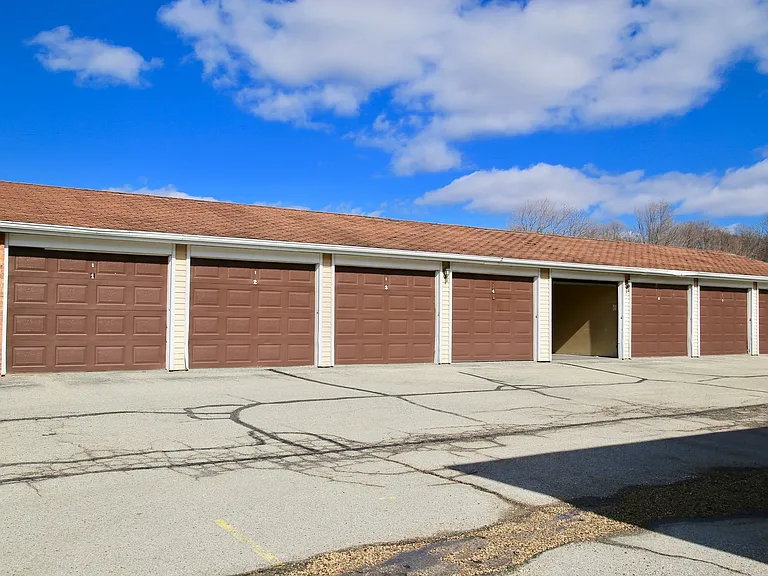 1153 Vogt Dr — Photo 13