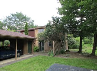 411 Ridgeway Pl, Newton Falls, OH 44444