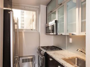 211 E 46th St #25A, New York, NY