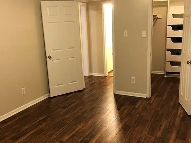2529 Rio Grande #16 — Photo 14