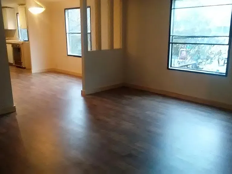 5933 Capitol Dr — Photo 3