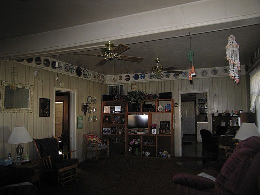 2nd image of 318 S A St