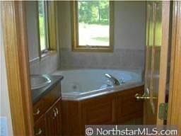 4th image of 24950 Lincoln Dr NE