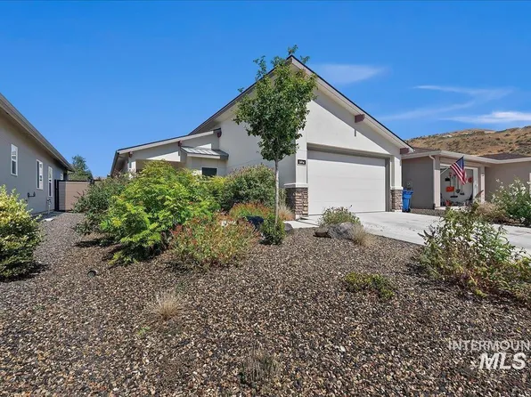 5614 W Song Sparrow St, Boise, ID 83714
