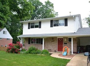 5517 Kempton Dr, Springfield, VA 22151