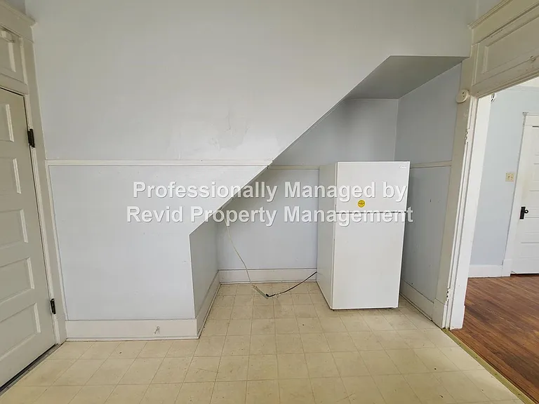 2164 Harbert Ave W — Photo 13